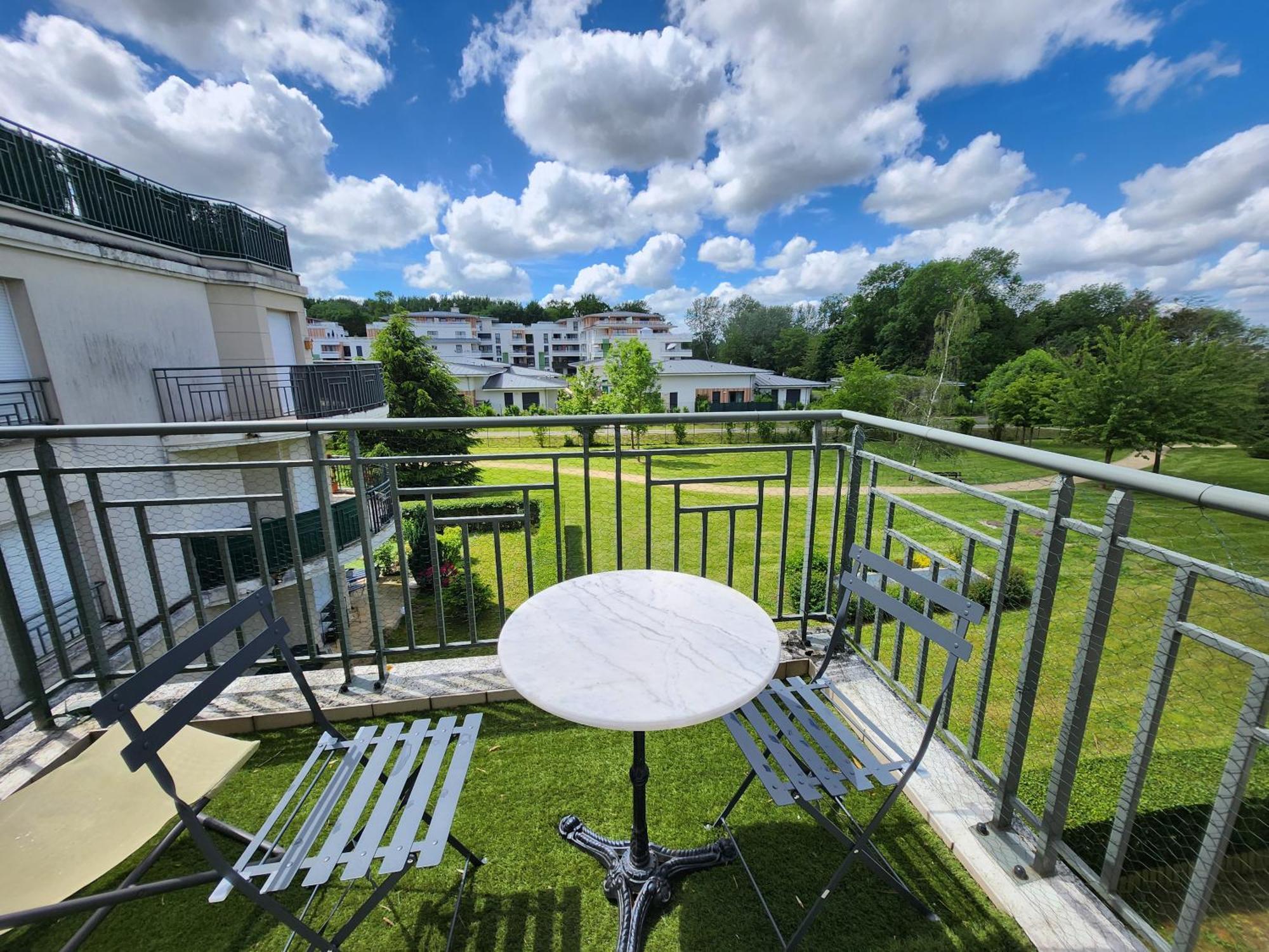 Appartement, Balcon, Parking, 5' Disneyland Montévrain Kültér fotó